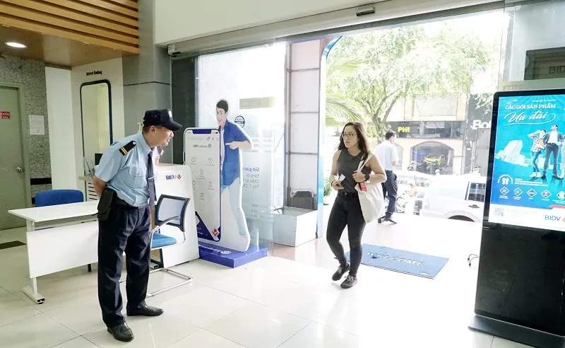 Huấn luyện Điều lệnh, Chào hỏi